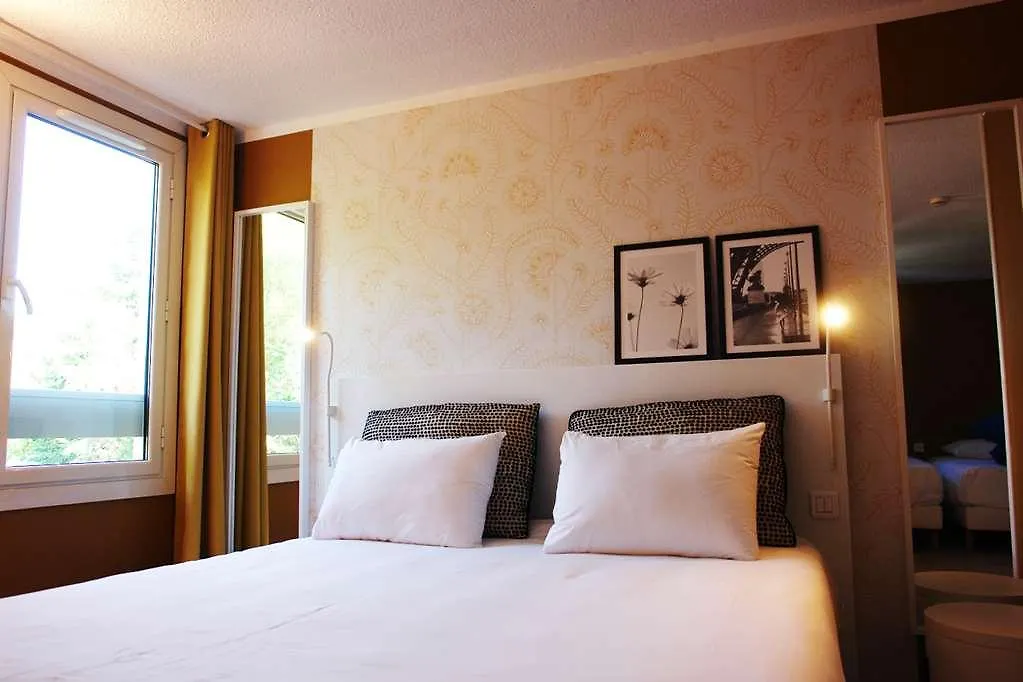 **  Brit Hotel Marseille Aeroport Mirabeau Γαλλία