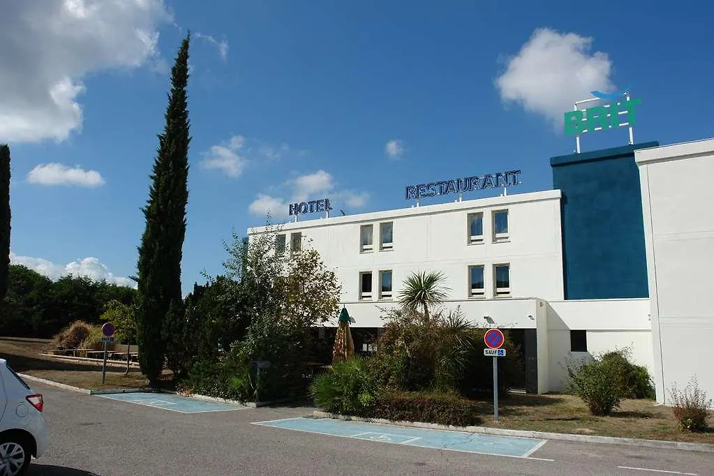 **  Brit Hotel Marseille Aeroport Les Pennes-Mirabeau France